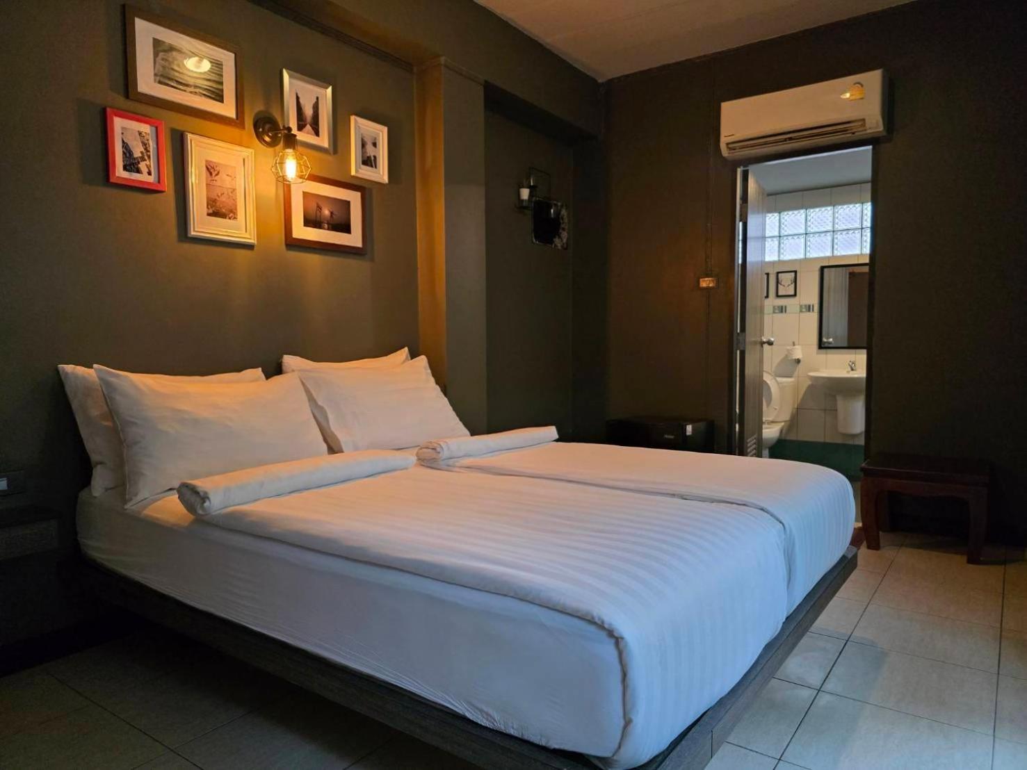 Hotel Bbhouse Rambuttri 2 Bangkok Exterior foto